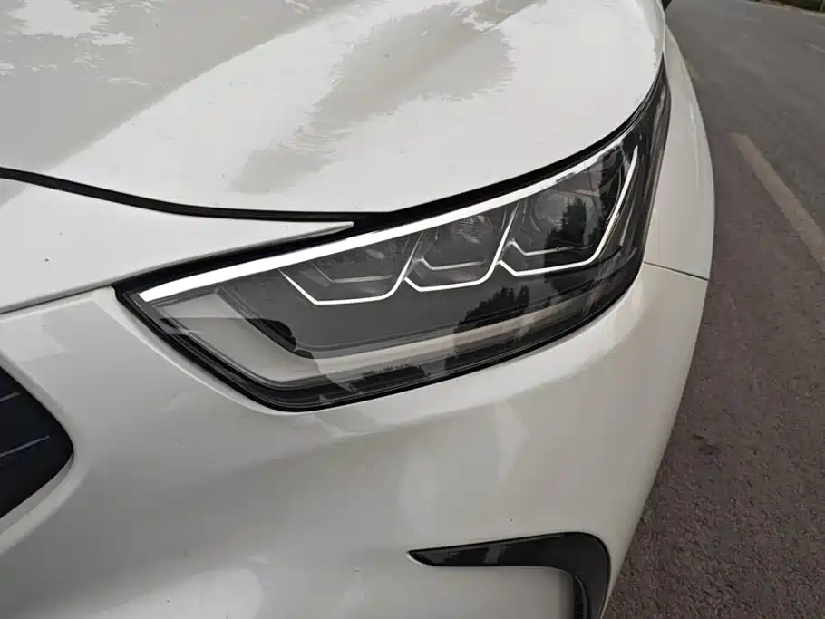 Toyota Crown Kluger — миниатюра 5