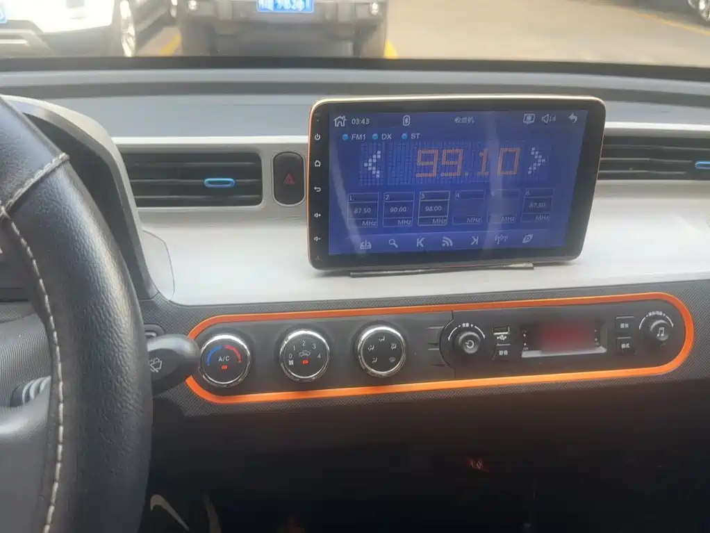 Wuling MINIEV — миниатюра 6