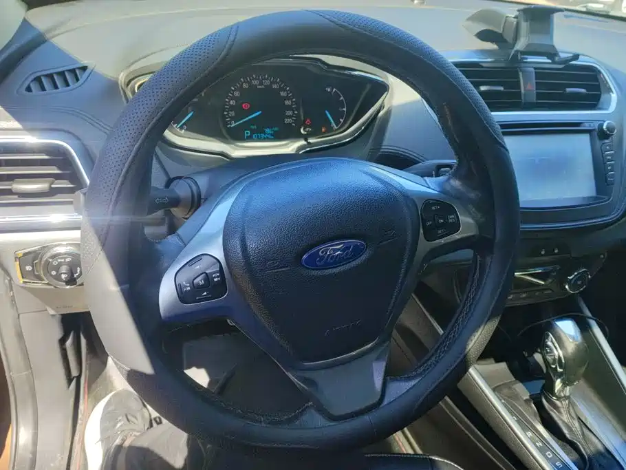 Ford Escort — миниатюра 14