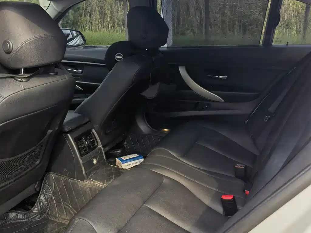 BMW 3 Series — миниатюра 17
