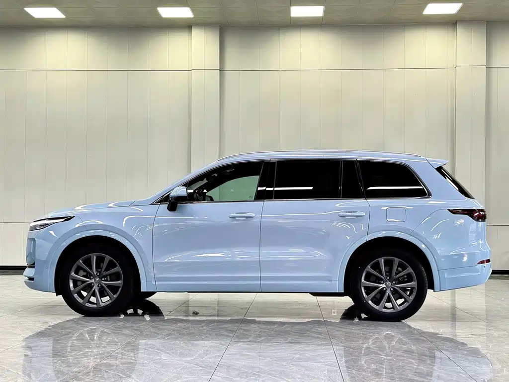 Li Auto Li ONE — миниатюра 2