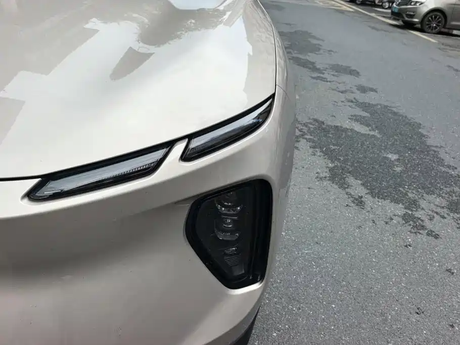 NIO EC6 — миниатюра 5