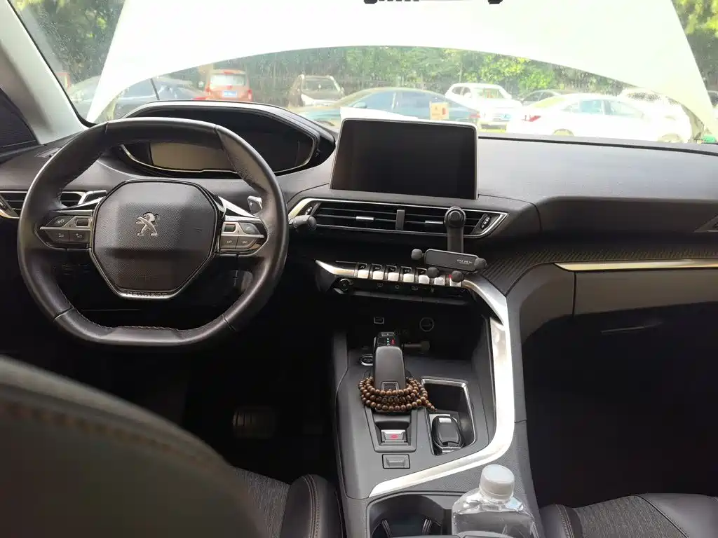 Peugeot 5008 — миниатюра 6