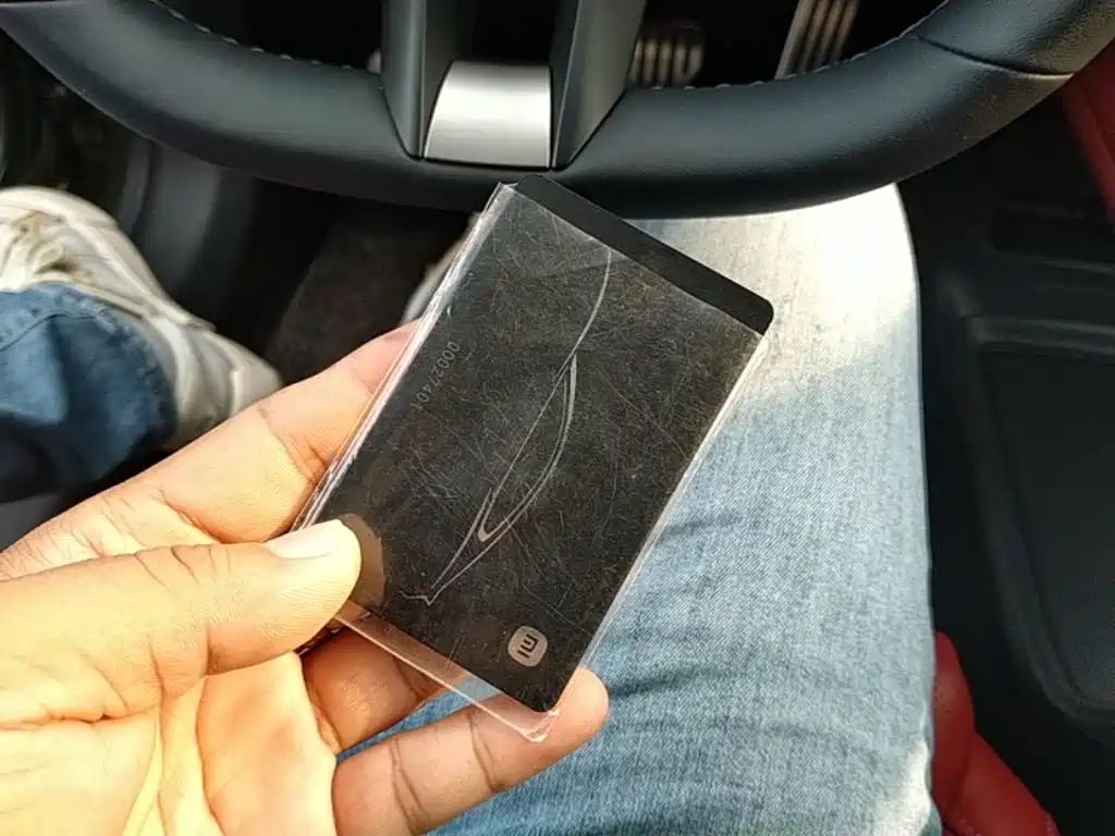 Xiaomi SU7 — миниатюра 9