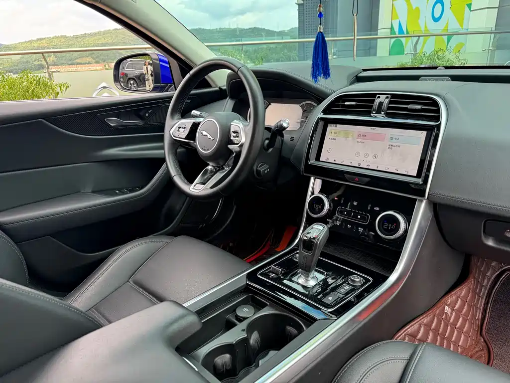Jaguar XEL — миниатюра 20