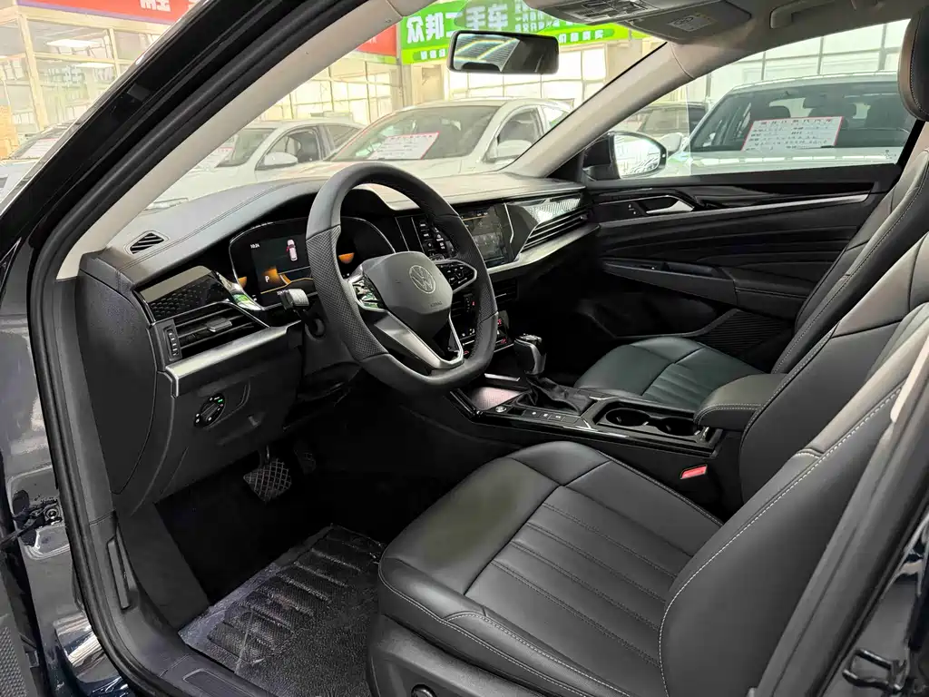 Volkswagen Passat 2022 280TSI Elite