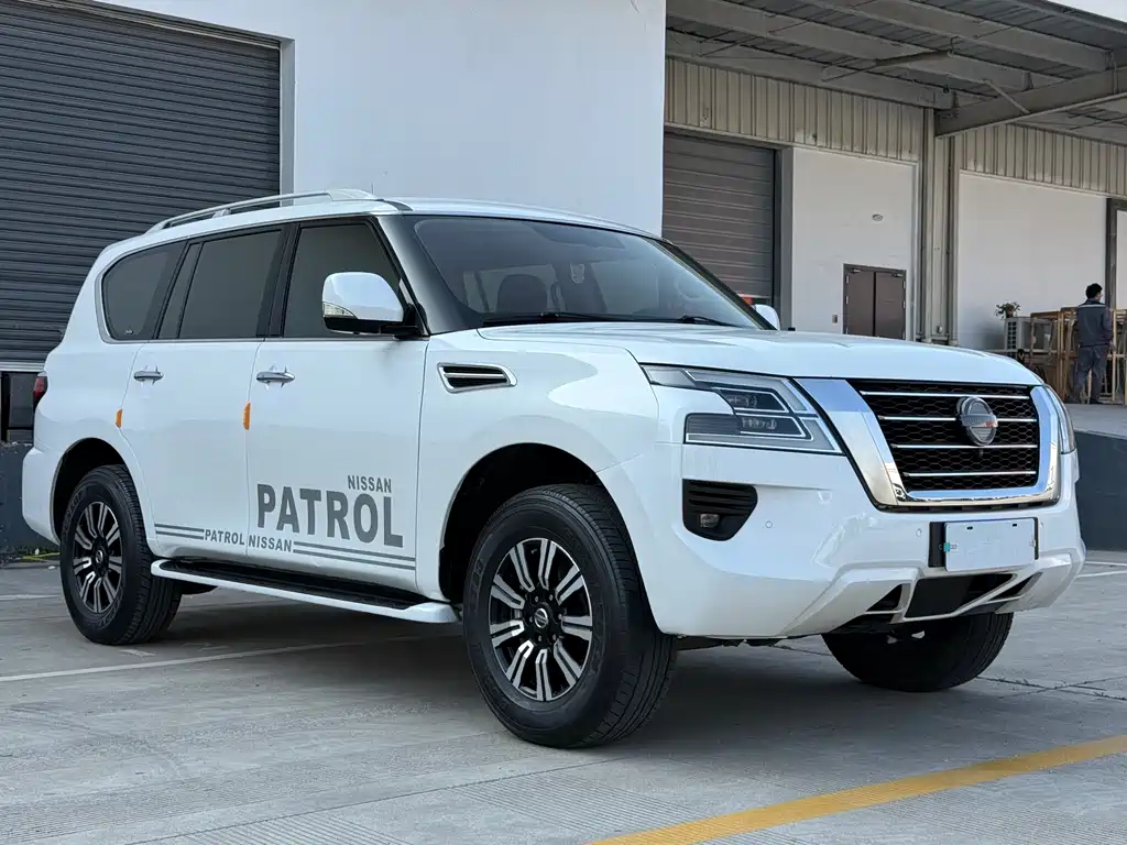 Nissan Patrol 2020 4.0L AT