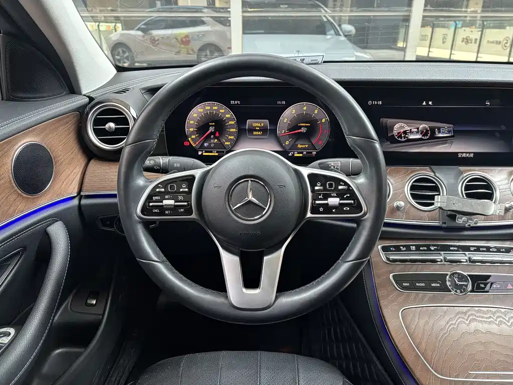 Mercedes-Benz E-Class E 2019 E 300 L Fashion