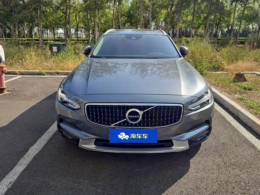 Volvo V90 — миниатюра 2