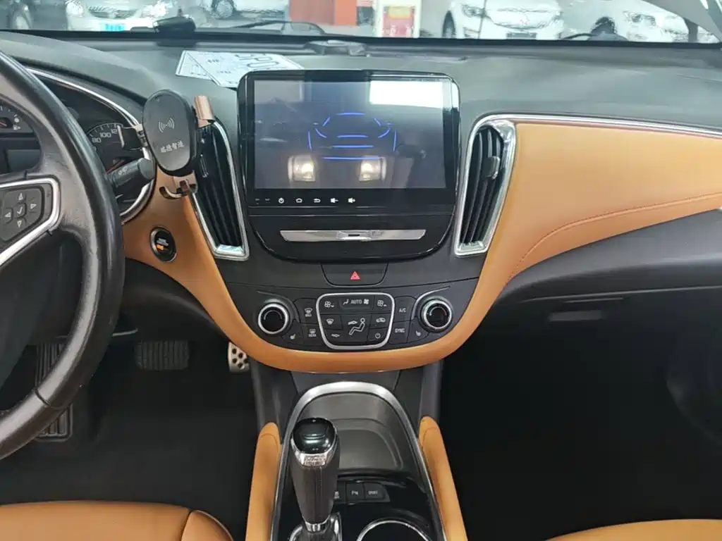 Chevrolet Malibu XL — миниатюра 13