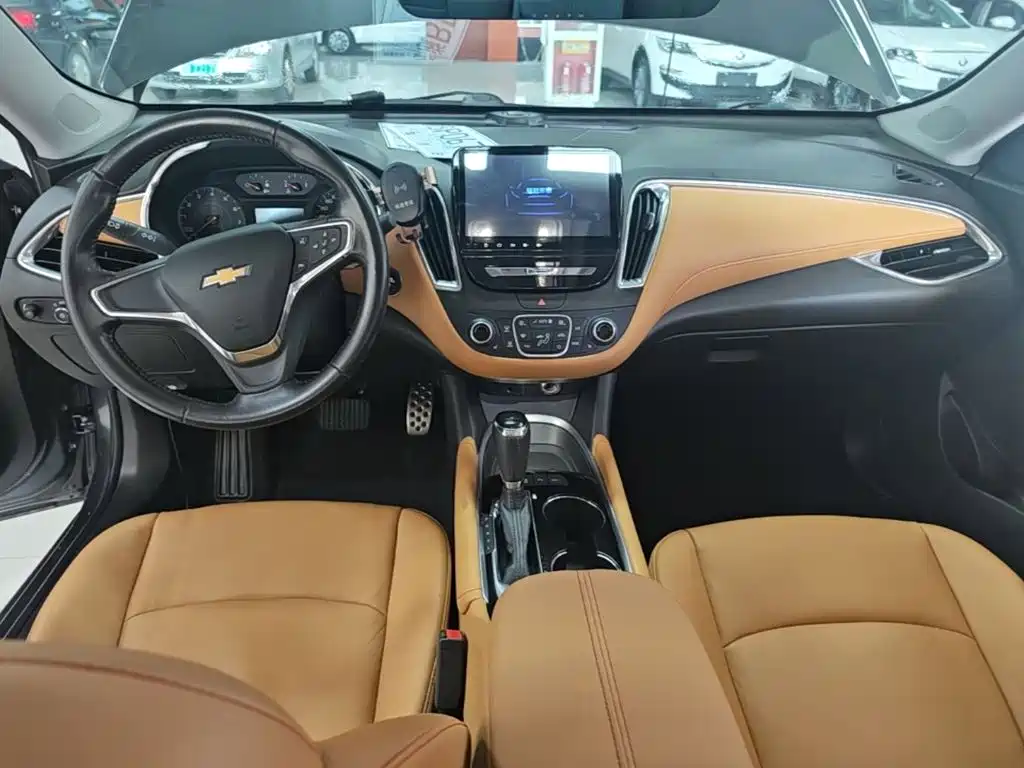 Chevrolet Malibu XL — миниатюра 10