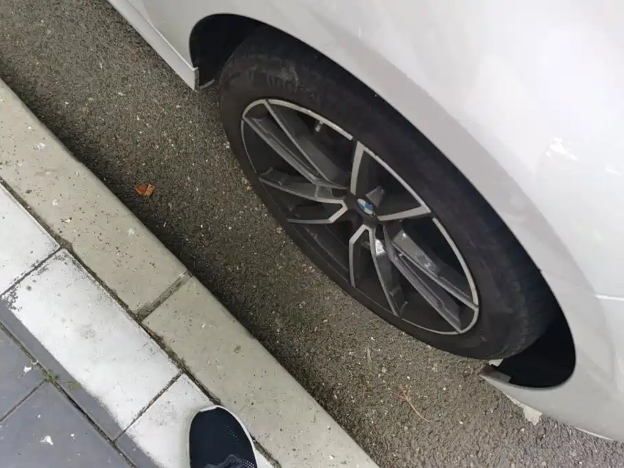 BMW 3 Series — миниатюра 6
