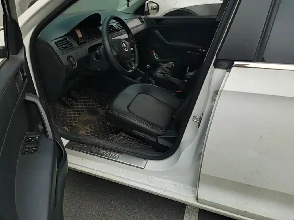 Volkswagen Santana — миниатюра 16