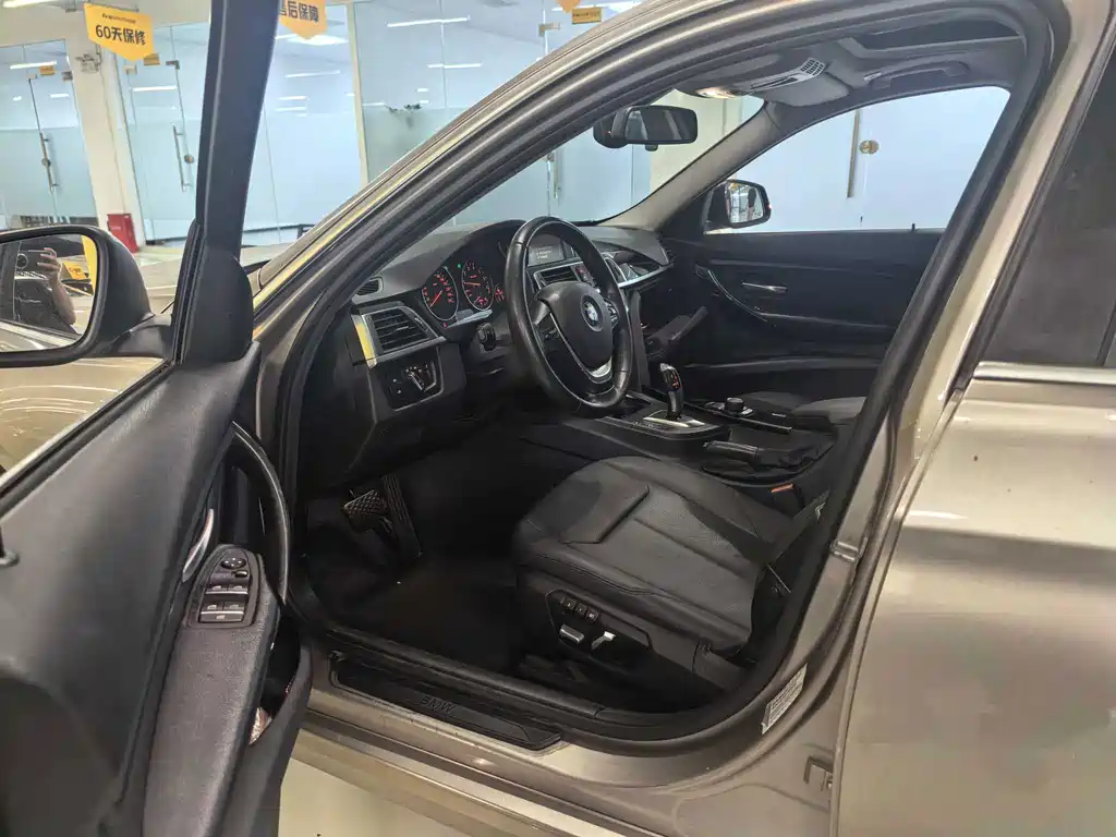 BMW 3 Series — миниатюра 2