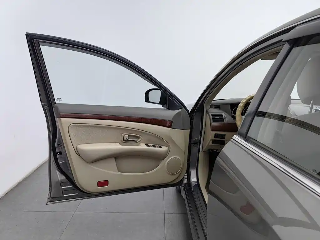 Nissan Sylphy — миниатюра 8