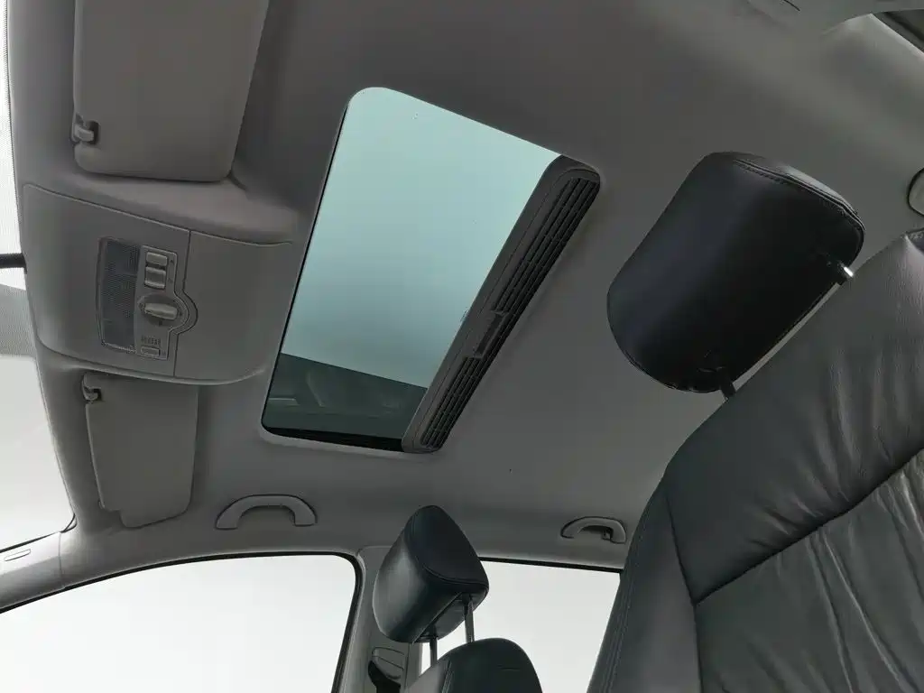 Volkswagen Touran — миниатюра 14
