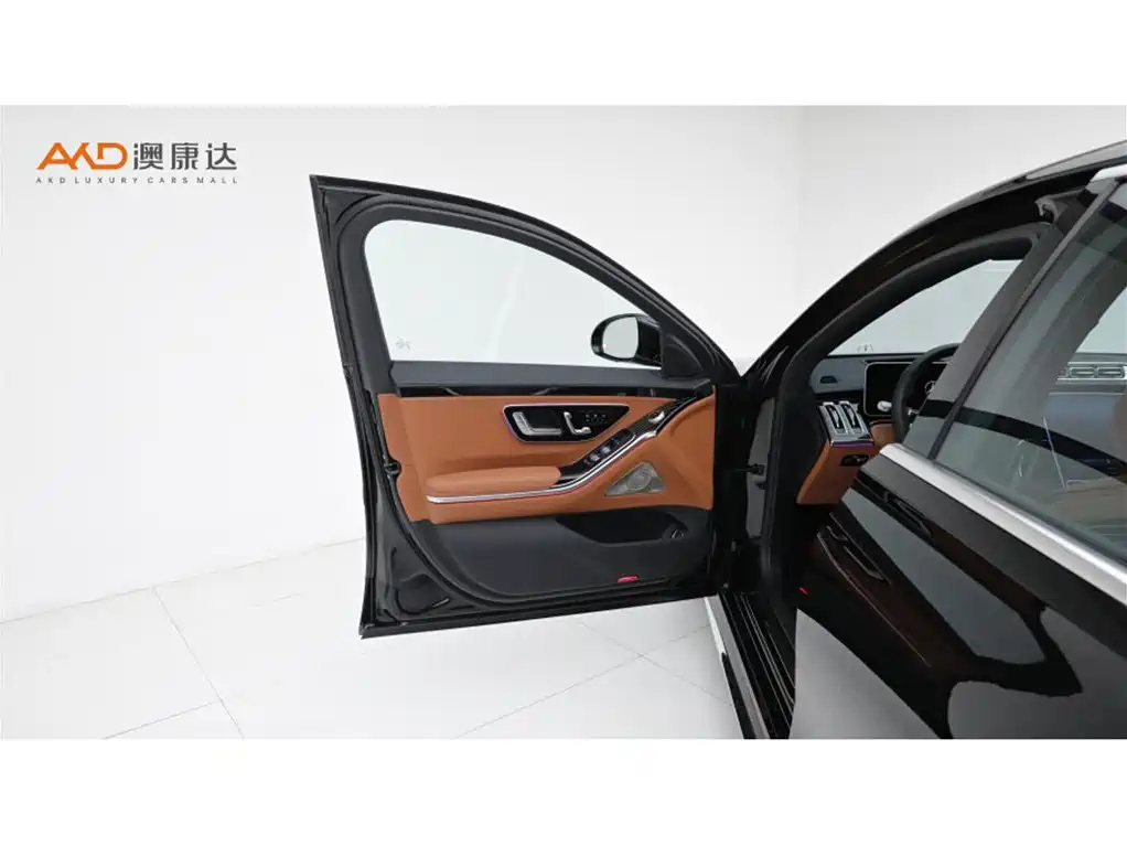 Mercedes-Benz S-Class — миниатюра 10