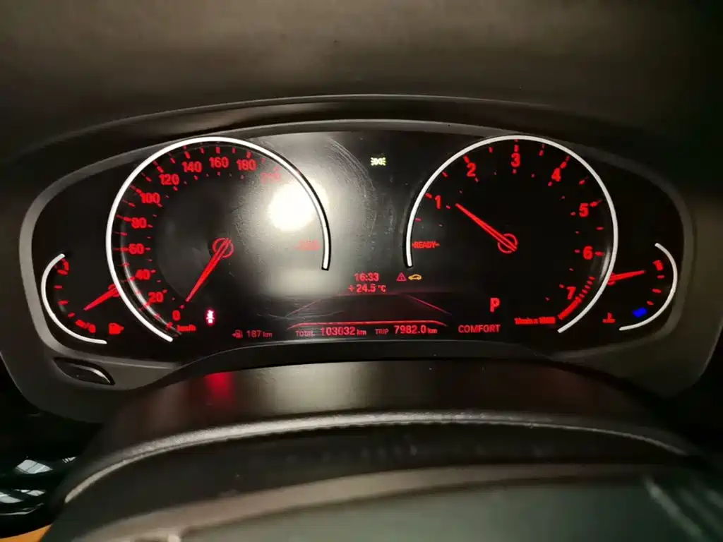 BMW 5 Series — миниатюра 12