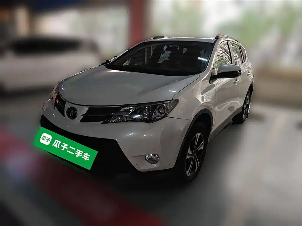 Toyota RAV4 2015