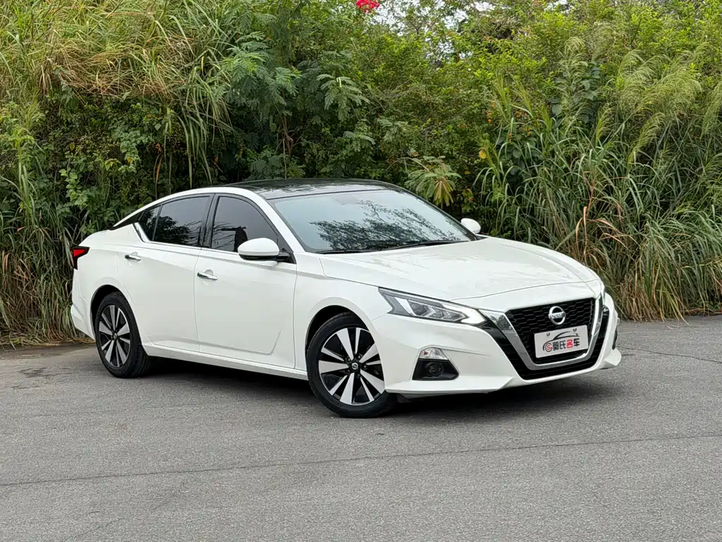 NISSAN TEANA