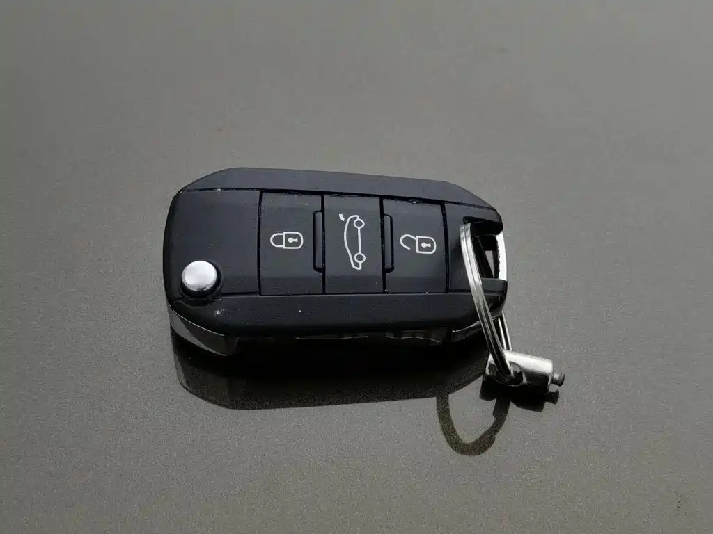 Peugeot 3008 — миниатюра 19