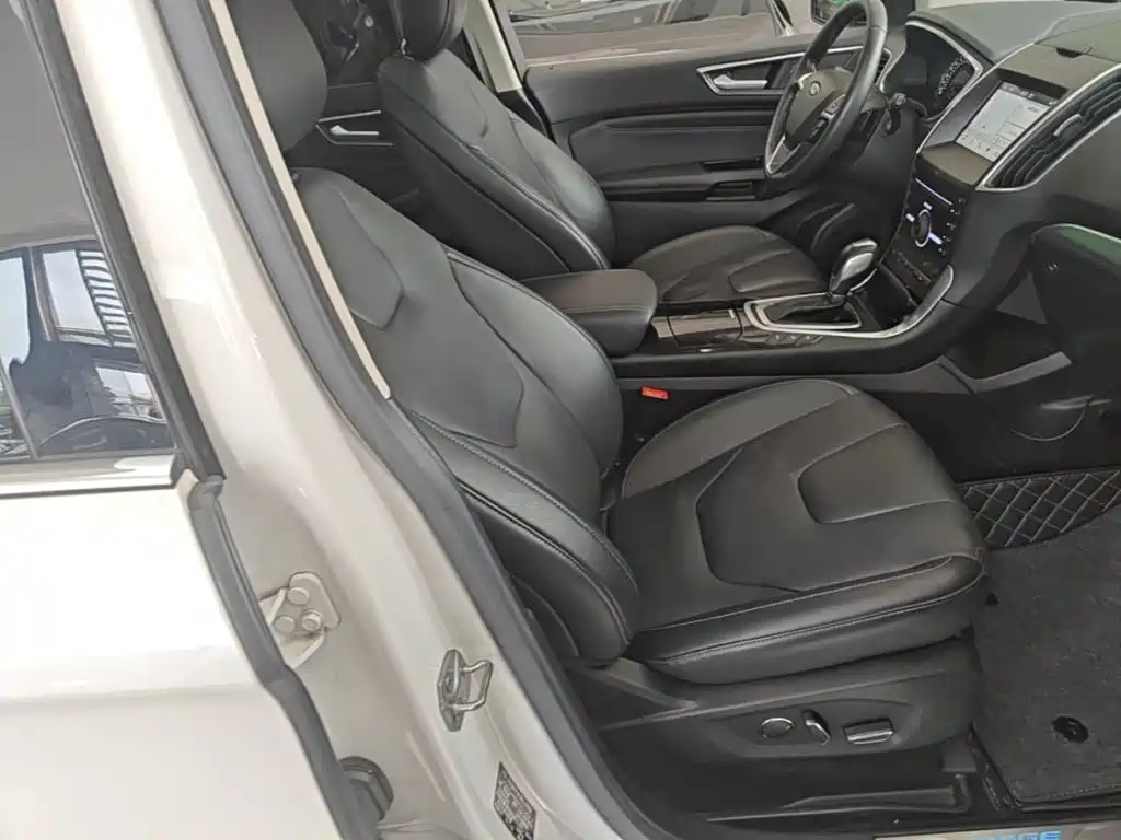 Ford Edge — миниатюра 25