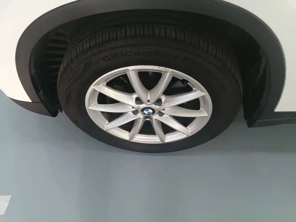 BMW X1 — миниатюра 23