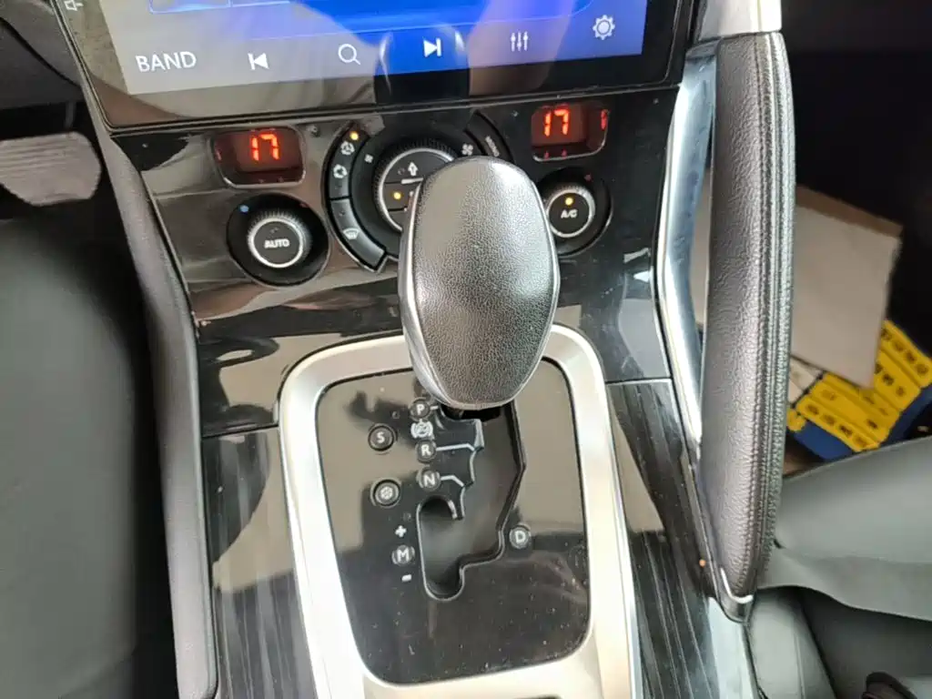 Peugeot 3008 — миниатюра 14