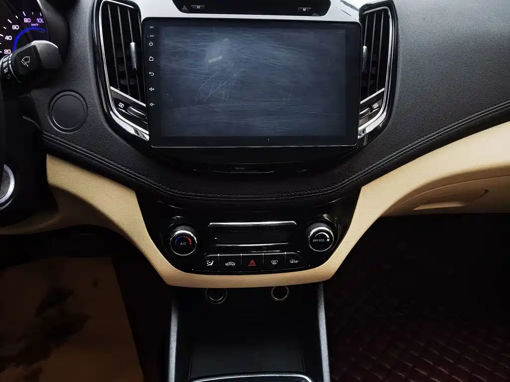 Changan Eado New Energy — миниатюра 14