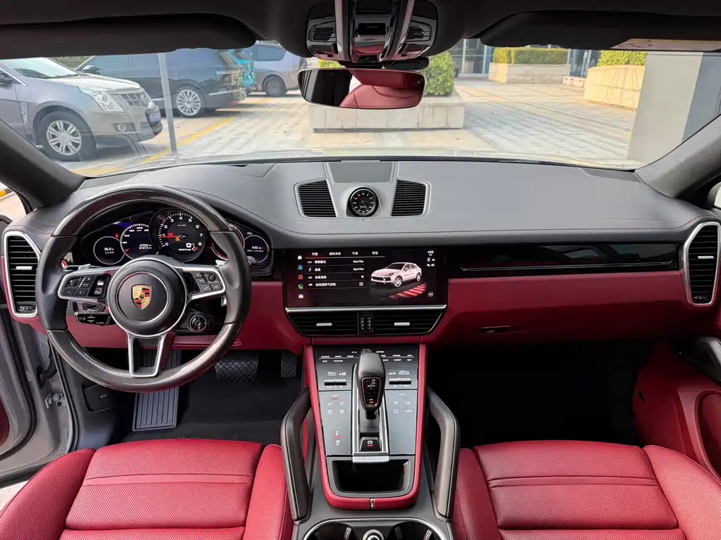 Porsche Cayenne — миниатюра 7
