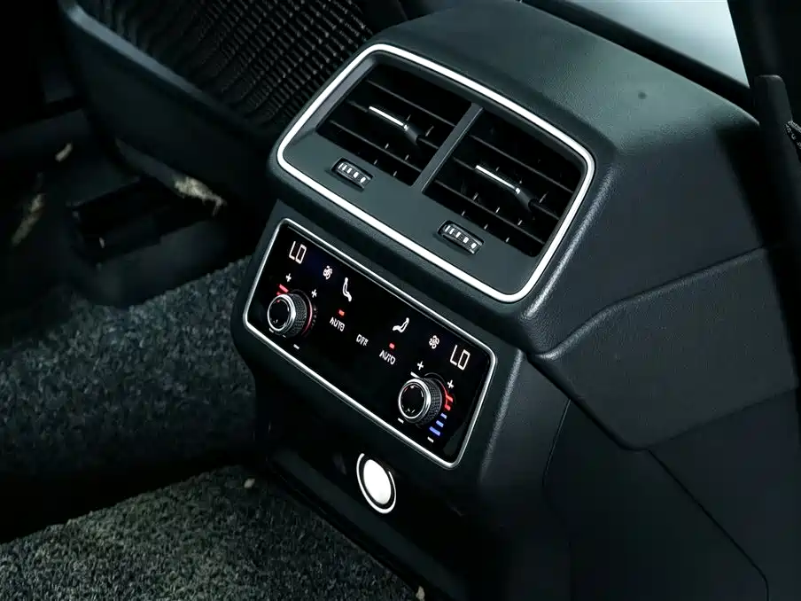 Audi A6L — миниатюра 15