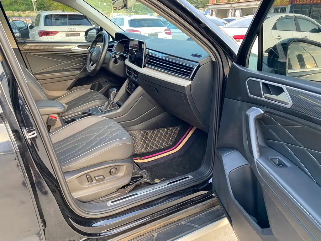 Volkswagen Tiguan L — миниатюра 12
