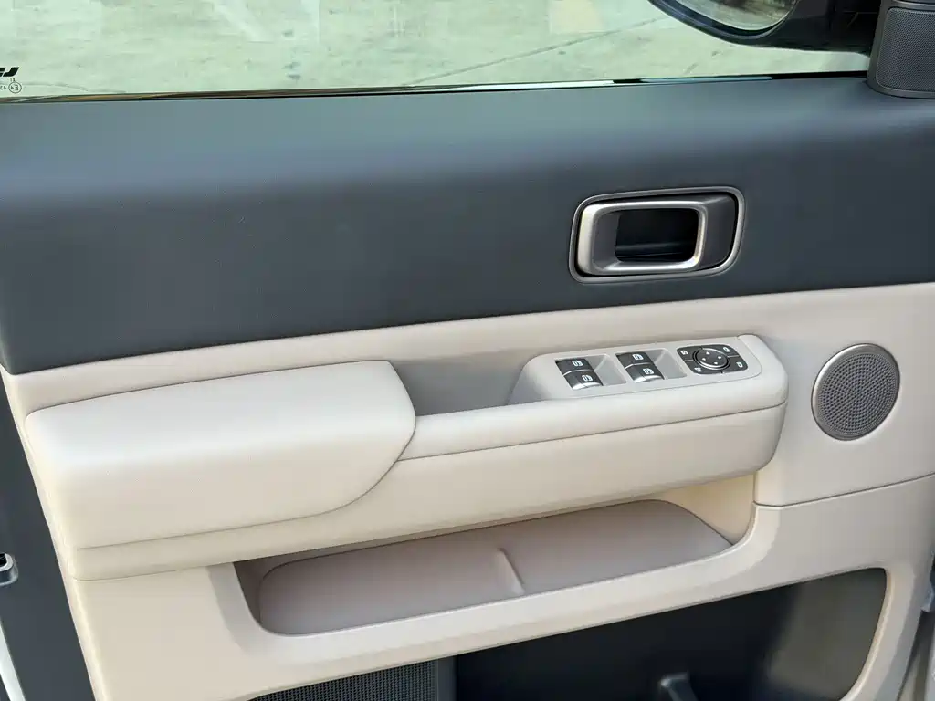 Li Auto Li MEGA — миниатюра 10