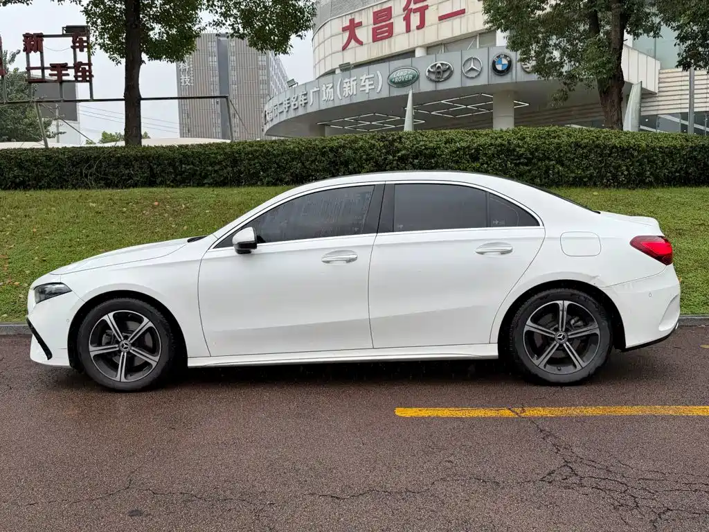 Mercedes-Benz A-Class — миниатюра 3