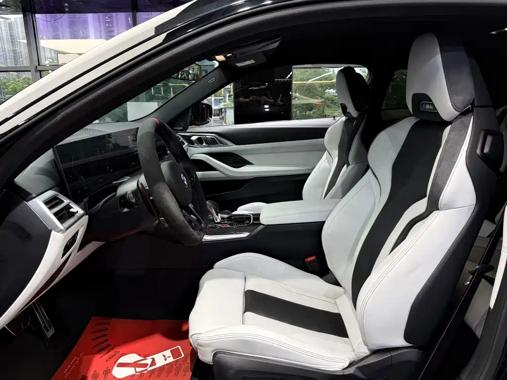 BMW M4 2024 M4 M xDrive