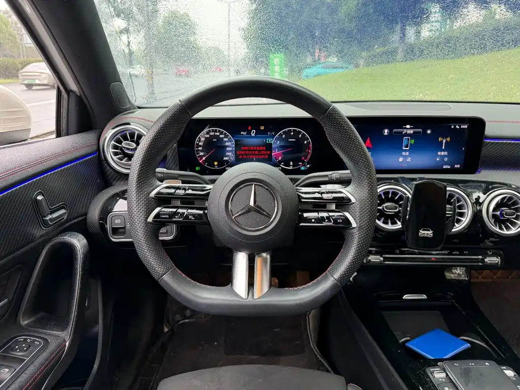 Mercedes-Benz A-Class — миниатюра 14