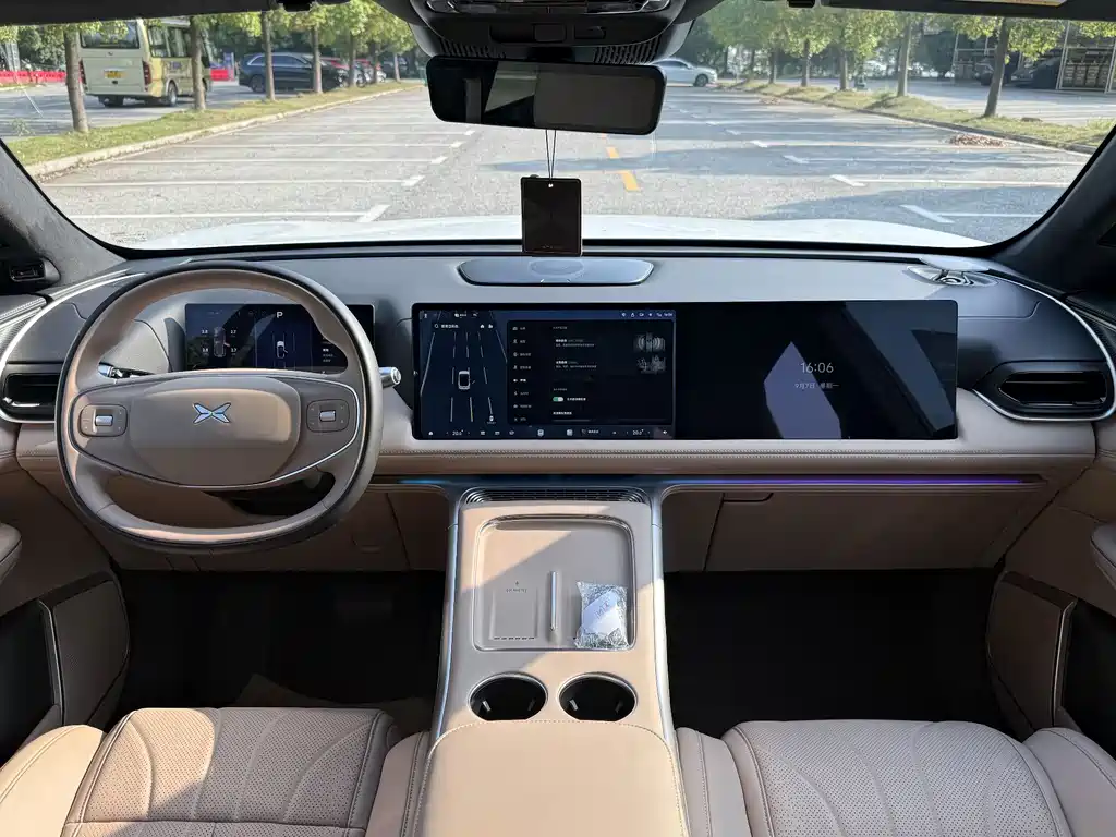 XPeng G9 — миниатюра 5