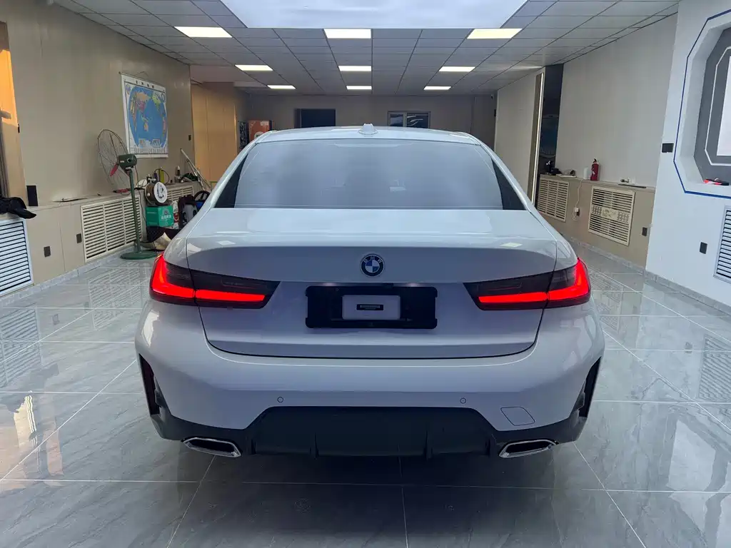 BMW 3 Series — миниатюра 4