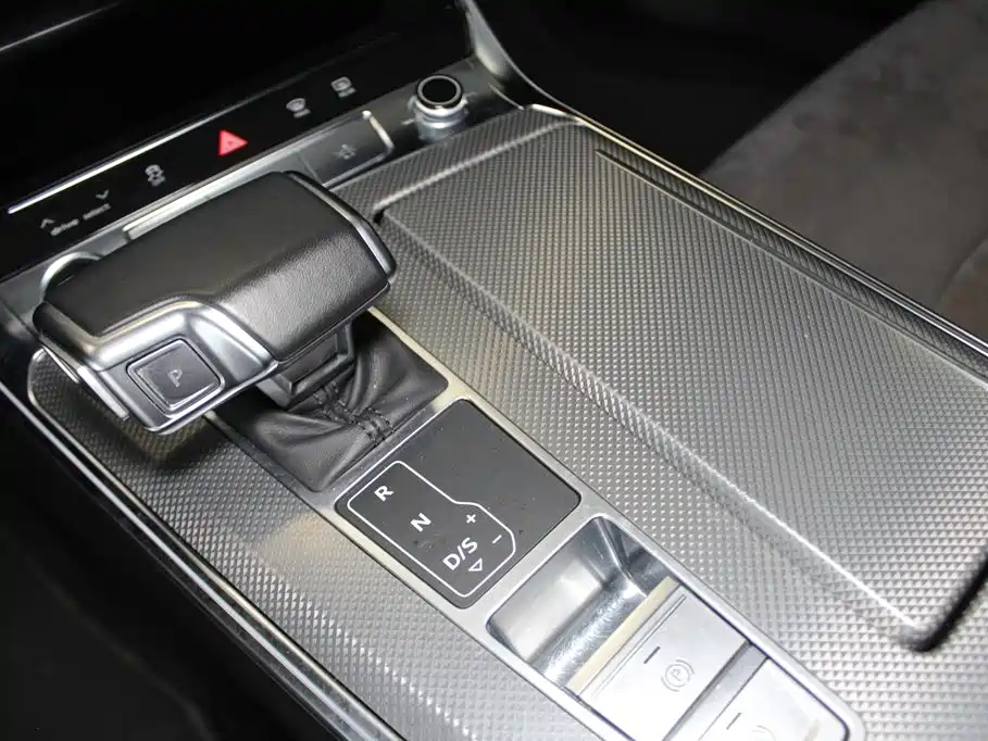 Audi A6L — миниатюра 13