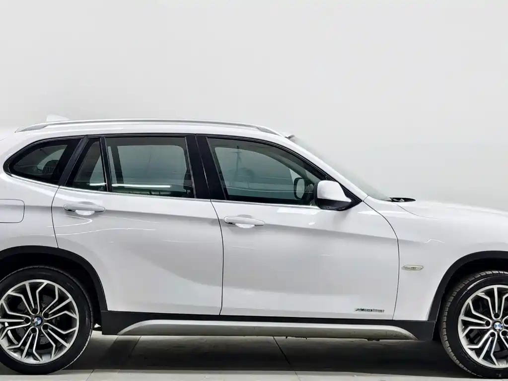 BMW X1 (Import) — миниатюра 8