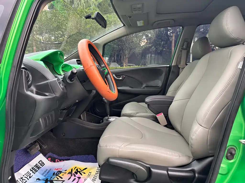 Honda Fit — миниатюра 10