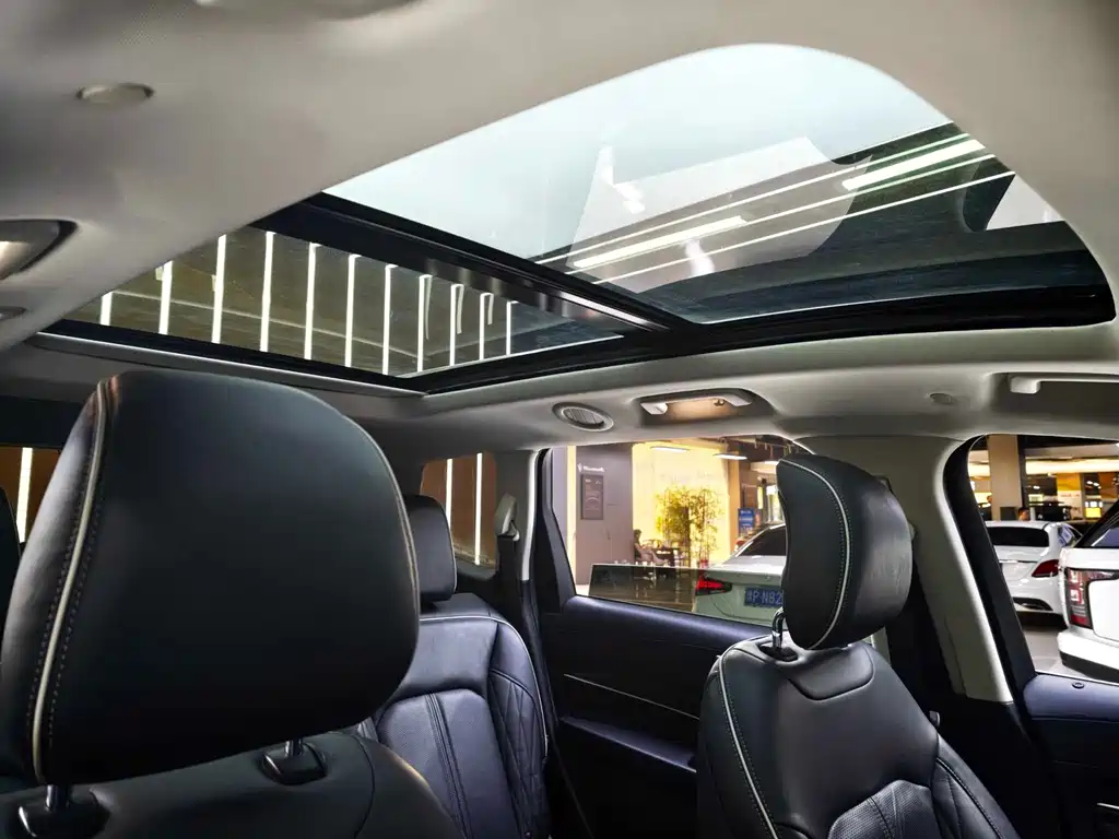 Ford Edge — миниатюра 24