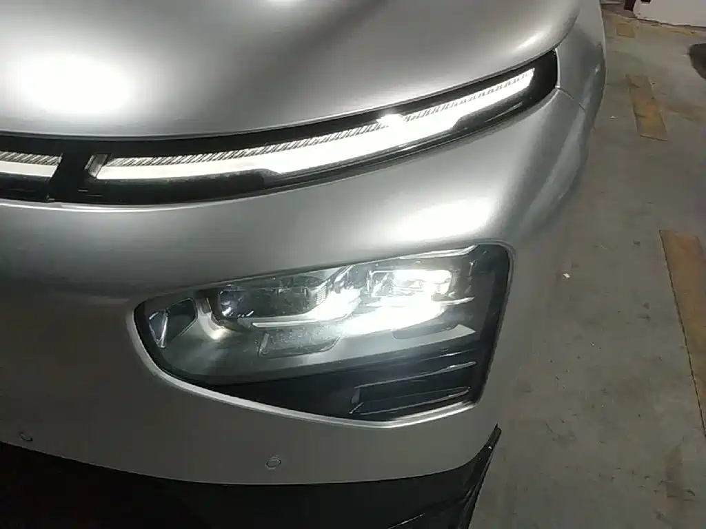 XPeng G9 — миниатюра 24