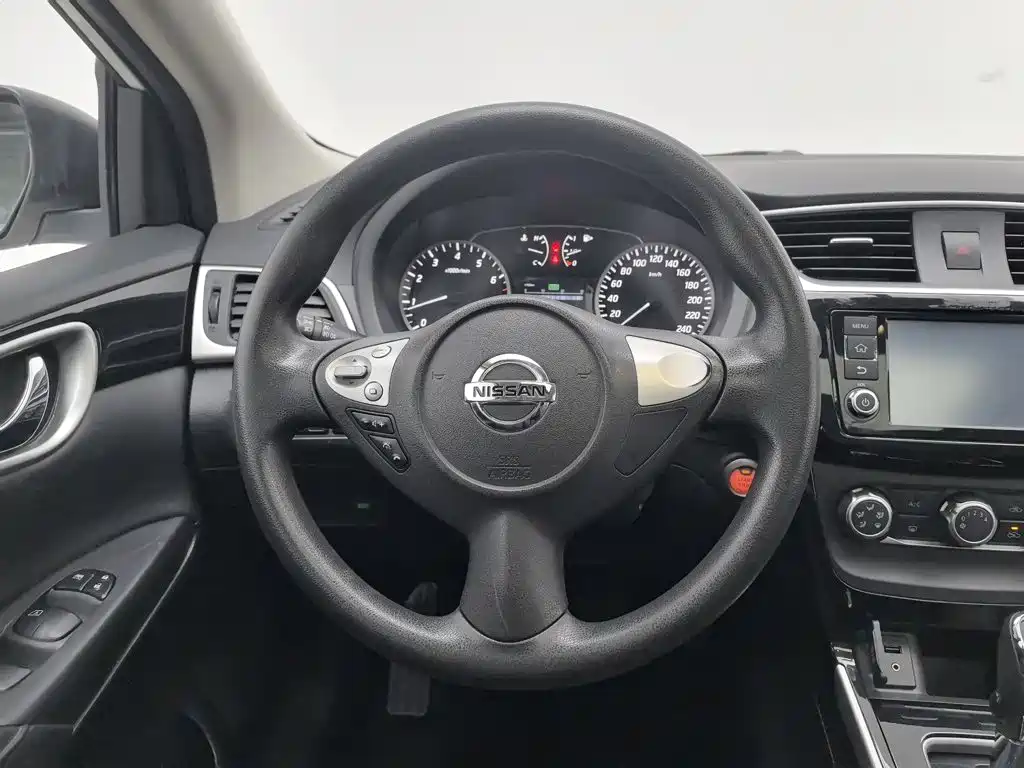 Nissan Sylphy — миниатюра 11