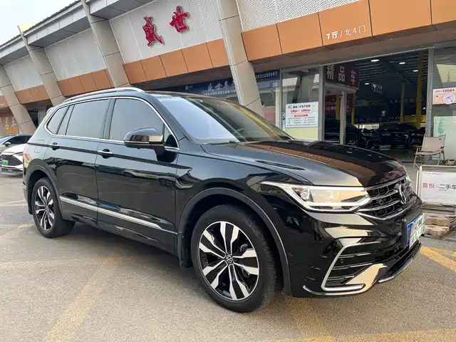 VOLKSWAGEN TIGUAN L 2024