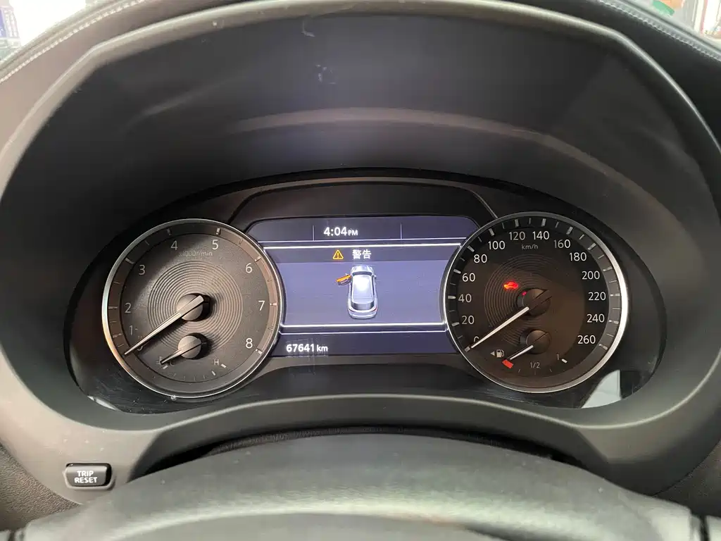 Infiniti QX50 — миниатюра 11