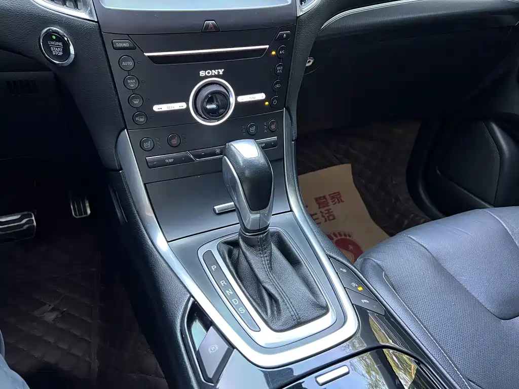Ford Edge — миниатюра 18