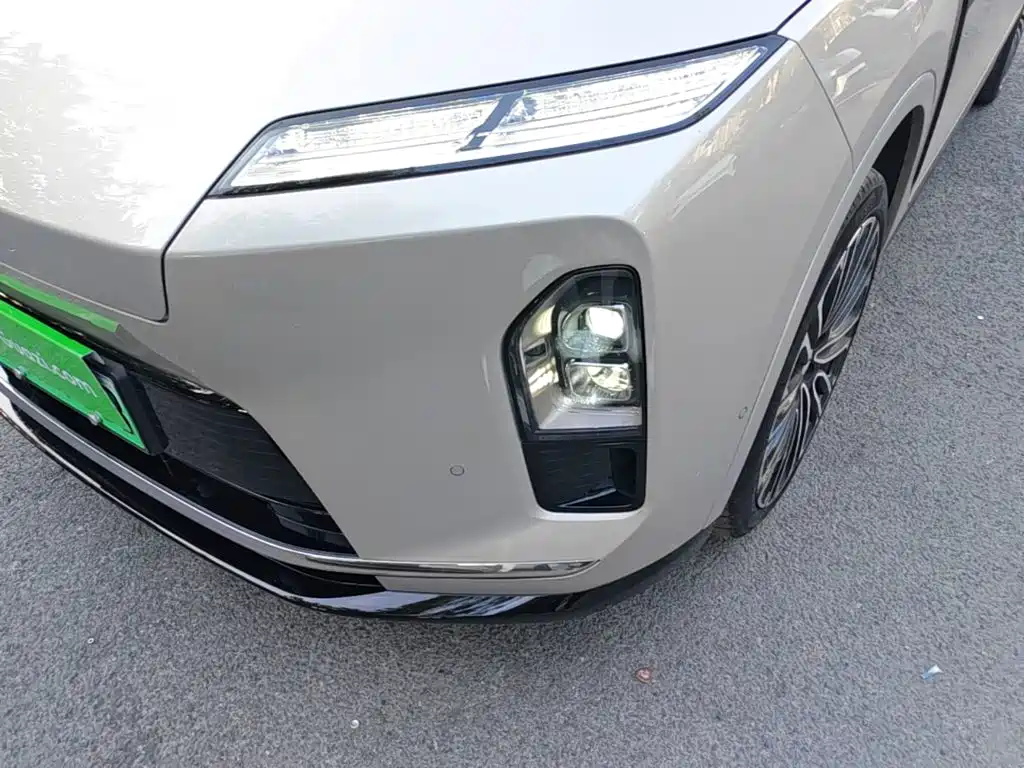 NIO ES8 — миниатюра 24
