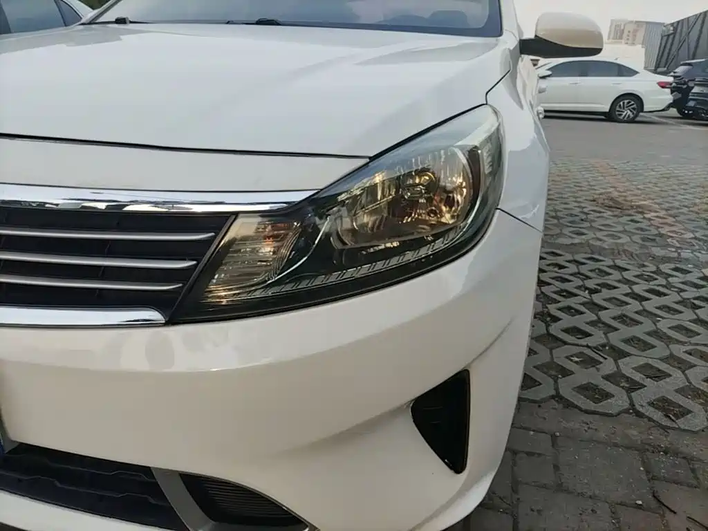 Kia Forte — миниатюра 24