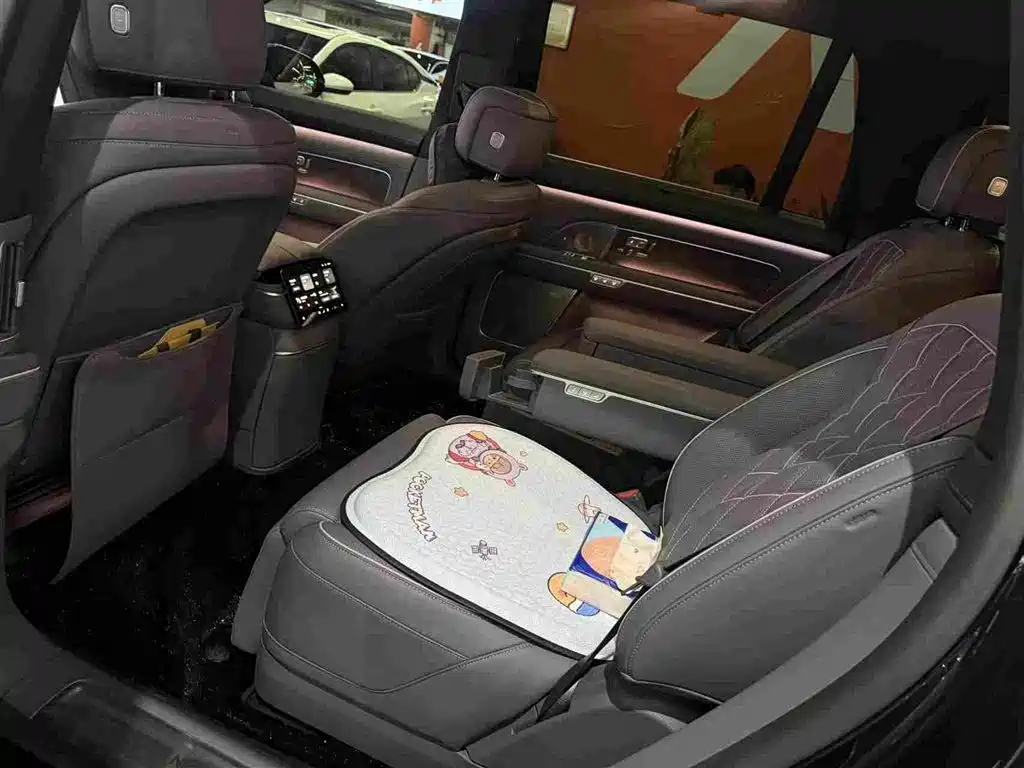 NIO ES8 2026 мест Executive Luxury